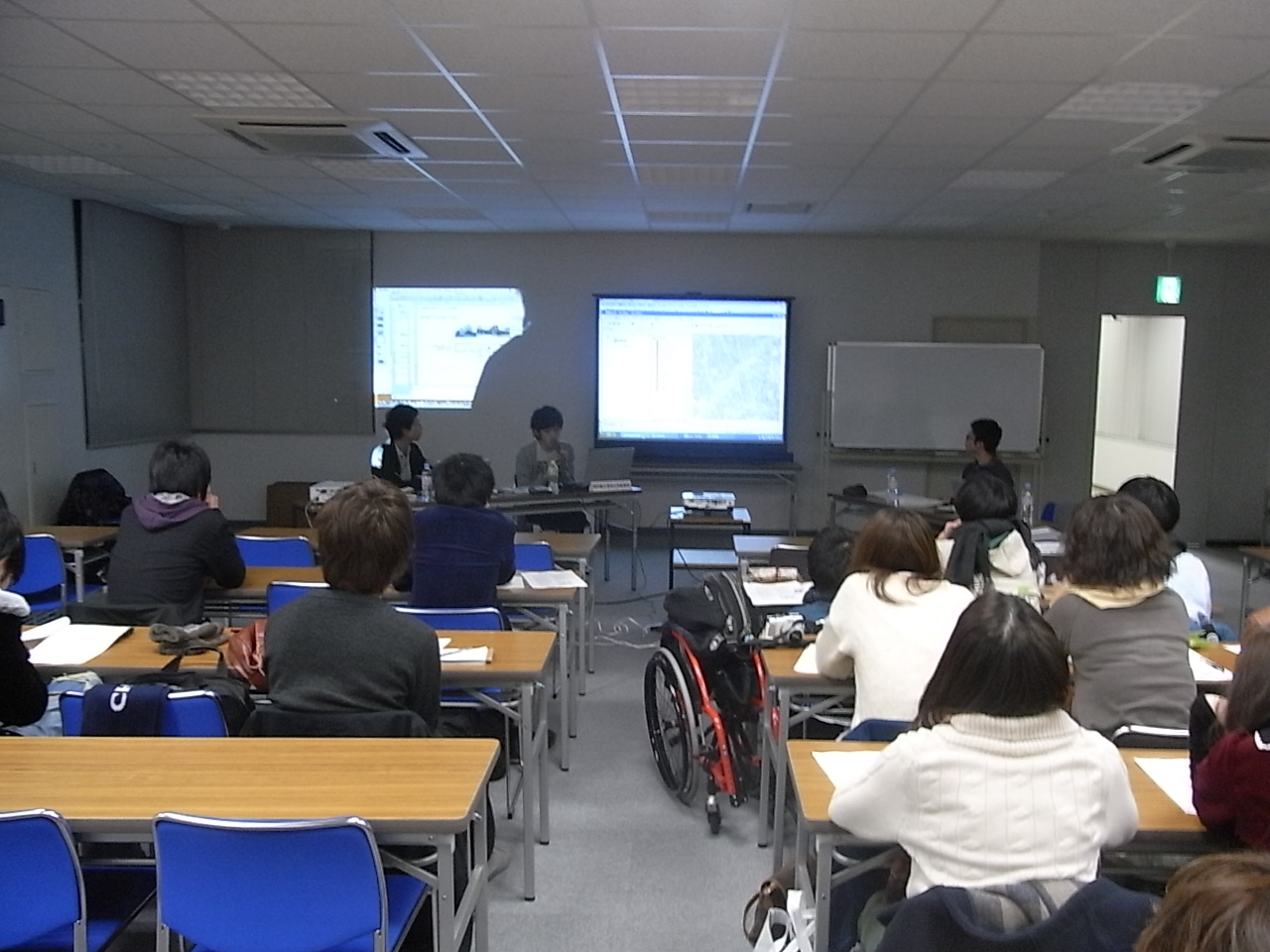 第二回都市の現象学レポート-時間の現象、都市空間の更新-「リサーチの振れ幅を超えて」_e0154707_2262215.jpg