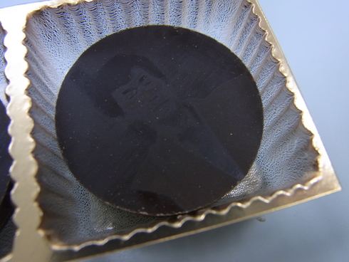 チョコレートにレーザー_d0085634_1556095.jpg