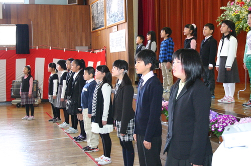 106年の歴史に幕を閉じる 奥入瀬小学校で閉校式 十和田市ブログ 駒の里から 106年の歴史に幕を閉じる 奥入瀬小学校で閉校式 十和田市ブログ 駒の里から