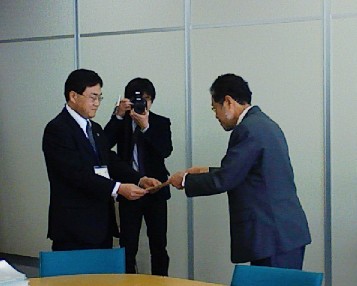 2月22日岐阜県知事宛要請行動_f0197754_2353342.jpg