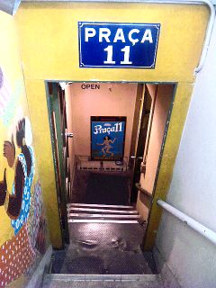 楽園への階段_a0103940_2264031.jpg