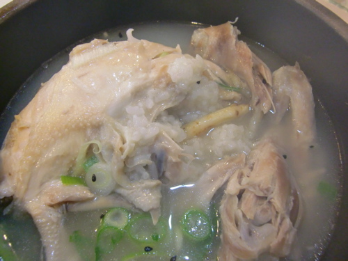 韓国　ソウル旅行記　　東邦参鶏湯のサムゲタンは美味しい！_e0169118_1814389.jpg