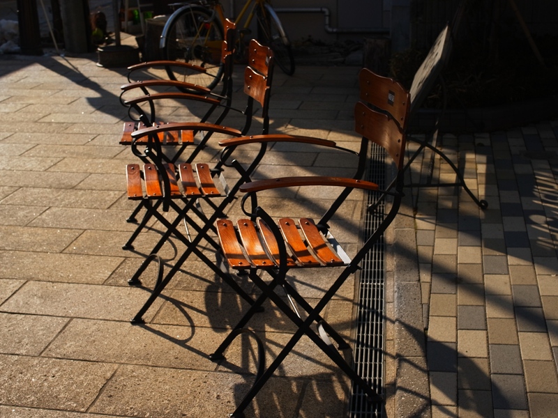 chairs_e0223456_9154637.jpg