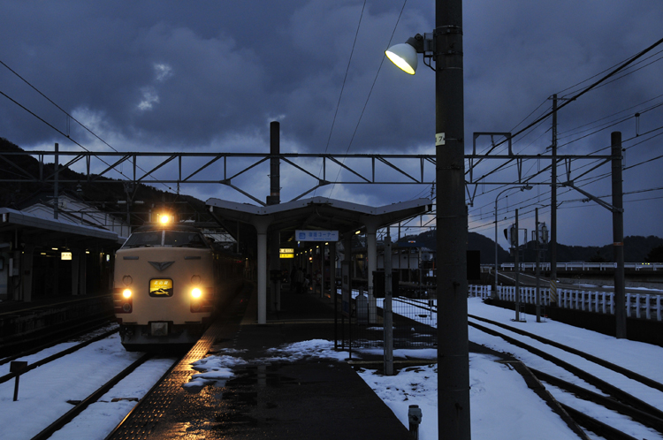 鉄道情景　～日帰り18きっぷの旅　雪の餘部鉄橋～　その3 _f0180085_0444655.jpg