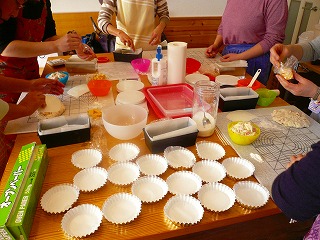 2月25日（金）　作って見たかった、あのパン！_d0138307_1303345.jpg