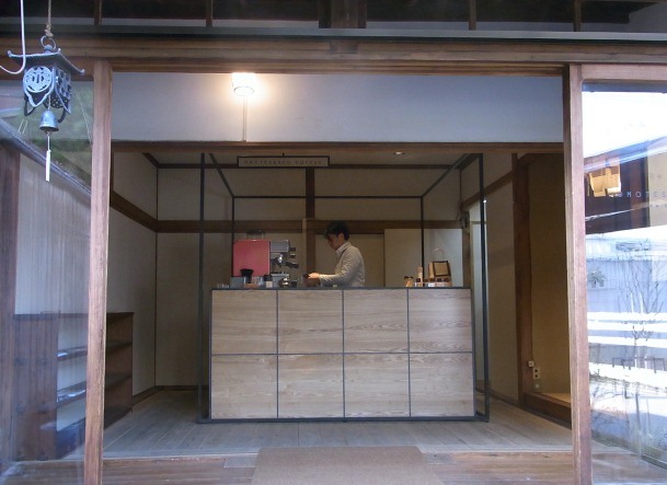 ★OMOTESANDO KOFFEE(表参道コーヒー)_b0189667_8474120.jpg