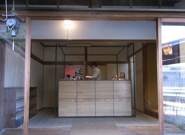 ★OMOTESANDO KOFFEE（表参道コーヒー）_b0189667_8474120.jpg