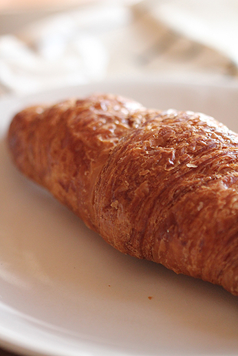 croissant_c0006870_10352946.jpg