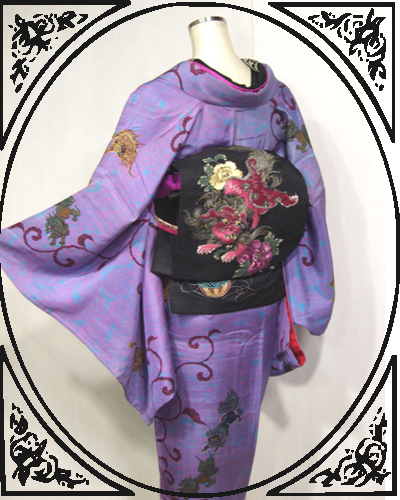 アンティーク帯 刺繍の可愛い唐獅子牡丹 繻子 アンティーク着物
