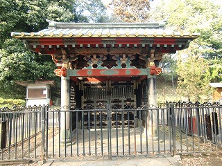 御成門と丁子門（不動寺②　大奥ゆかりの門）_c0187004_16261710.jpg