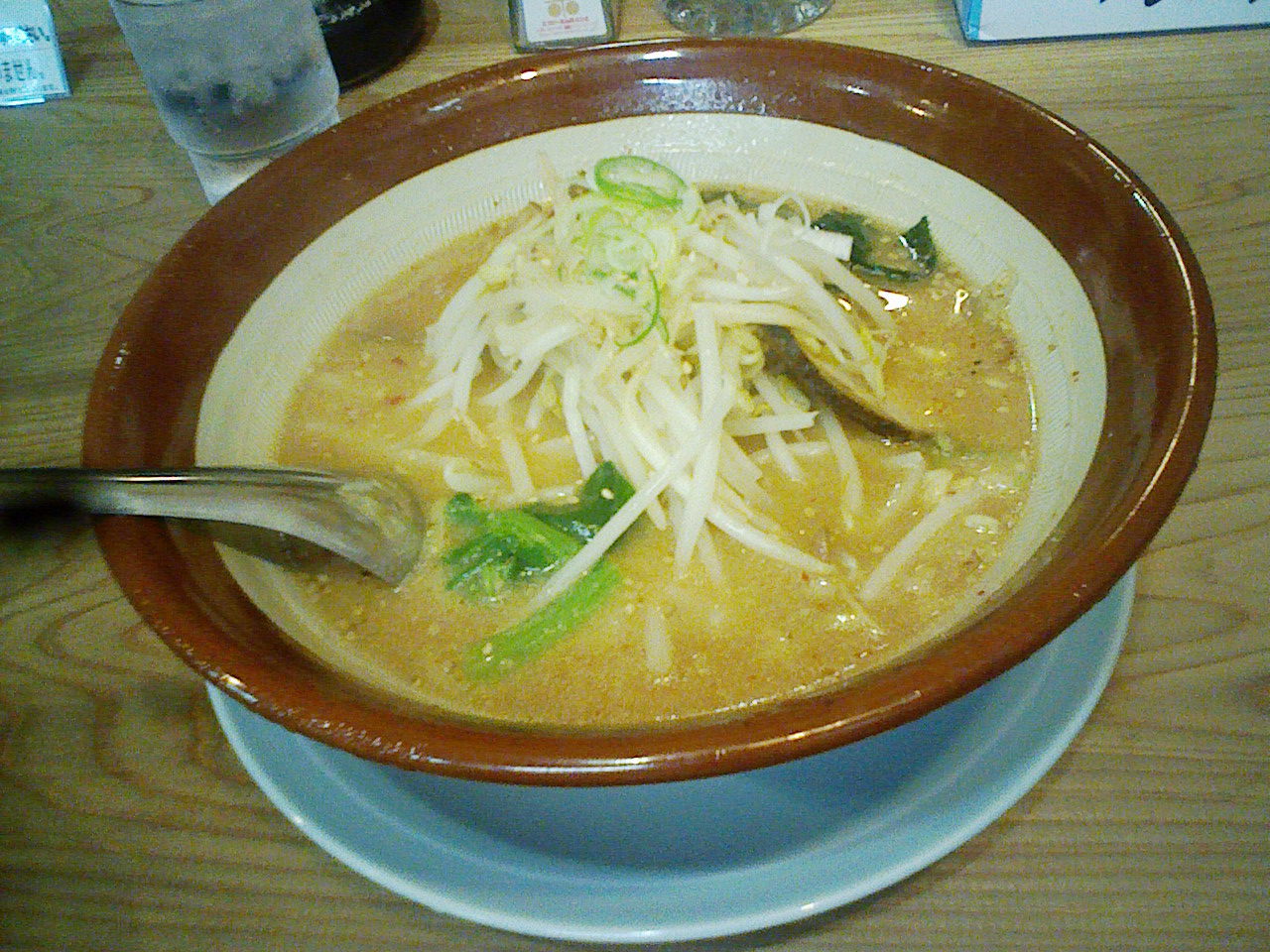 ２０１１ラーメン十六杯目（マイアミの激ニンニクラーメン）。_a0138219_8483154.jpg