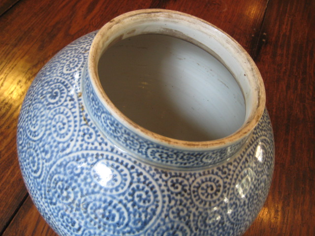 古伊万里 蛸唐草壺:1780年頃 : 古美術の販売・買取・委託 明日香美術