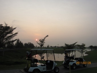 タイでの初ゴルフに行きました_b0100062_2014457.jpg