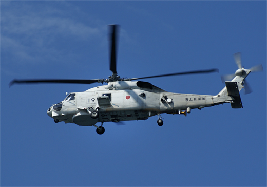 『YOKOSUKA軍港めぐり』快晴春一番「SH-60K19,AS-405,MST-463 MOTHERS」_e0150566_1553487.jpg