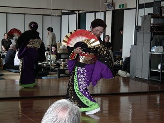 「古仁屋在住諸鈍会 総会並びに敬老会」に行ってきた。_e0028387_12112511.jpg