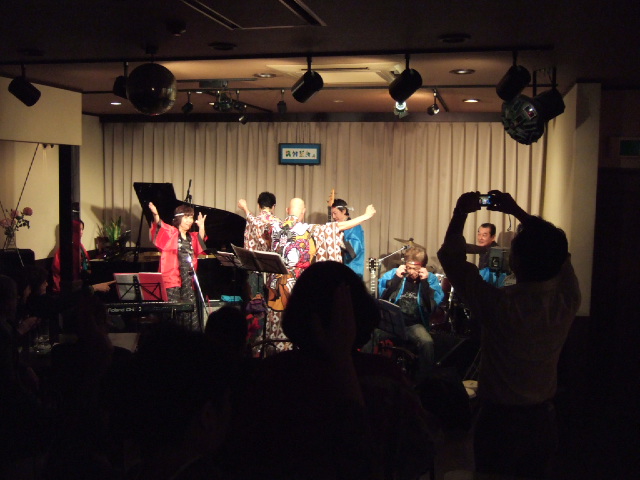 c0229062_1426124.jpg