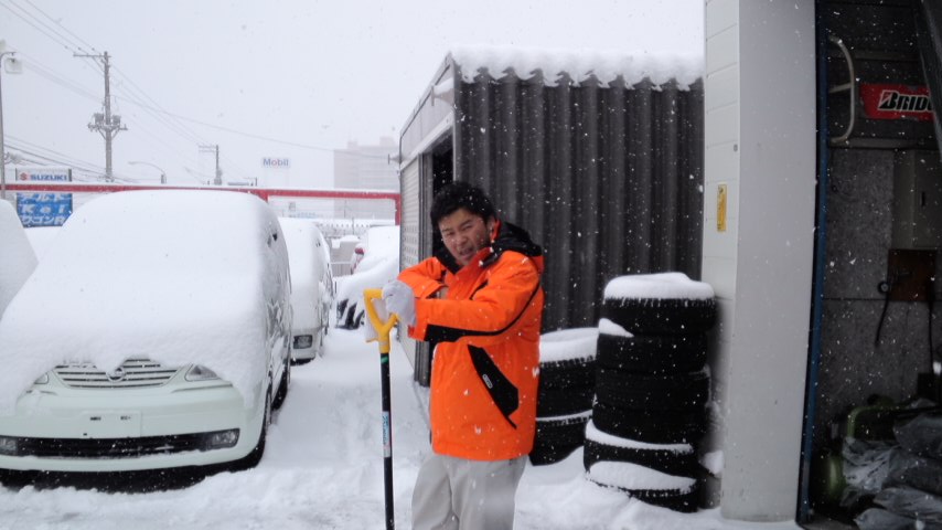 久しぶりの大雪。。。_b0127002_2116360.jpg