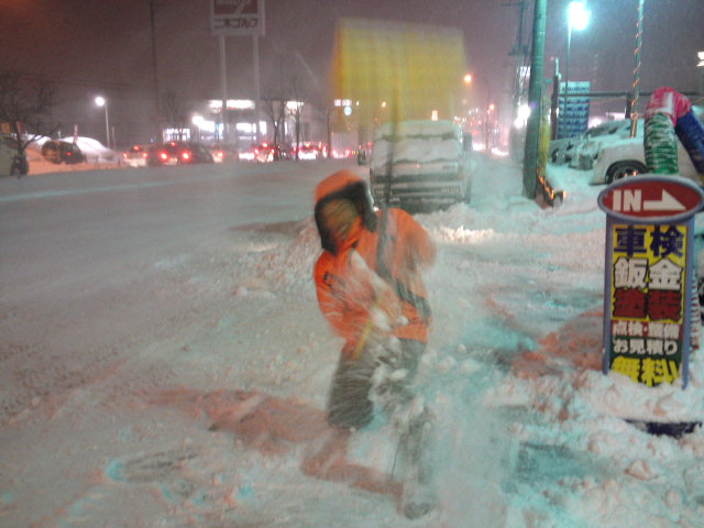 久しぶりの大雪。。。_b0127002_22222791.jpg