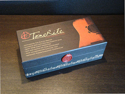 弾き込み加速装置 「ToneRite 」でギターの音が良くなる!?_c0137404_20432238.jpg