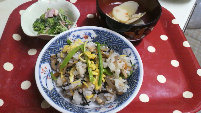 今日は楽しいひな祭り~♪かな!? (^^;)_a0113430_21414952.jpg