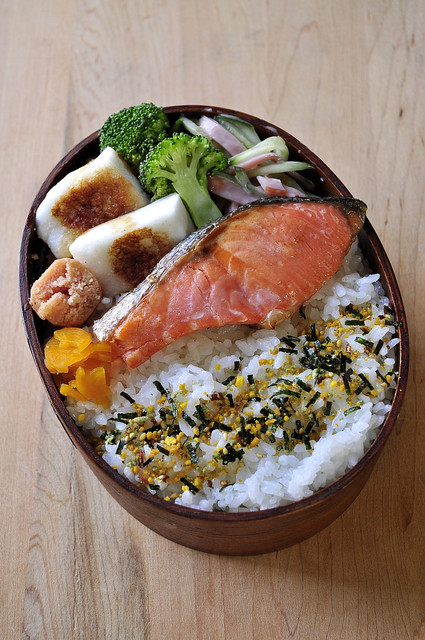 シャケ弁当☆_b0171098_726465.jpg
