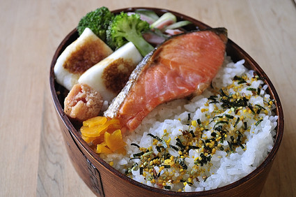 シャケ弁当☆_b0171098_7575988.jpg