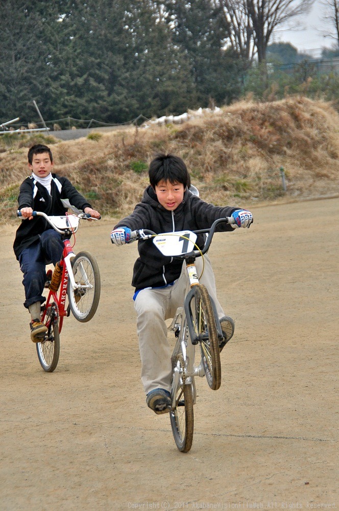 2011JOSF 緑山2月定期戦VOL19:コース外の風景_b0065730_2225335.jpg