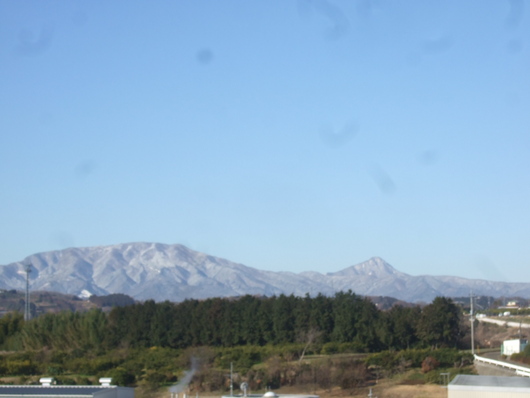 雪ですか?.....寒いはず。_b0137932_1546150.jpg