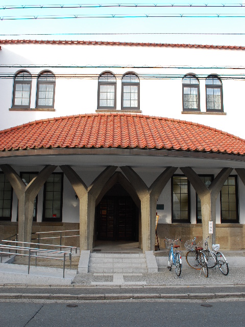 京都大学・楽友会館(大正モダン建築探訪)_f0142606_752873.jpg