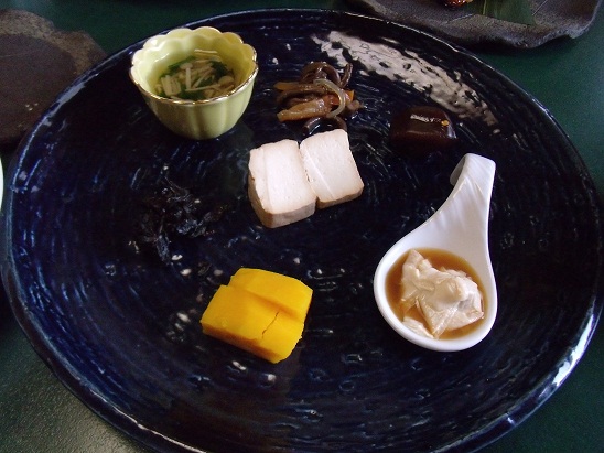 藤龍館の食事　朝食編_d0038975_11394910.jpg