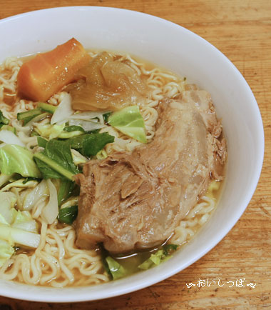 軟骨ソーキ煮込みinラーメン おいしっぽ Oishippo の か和いい 食卓 軟骨ソーキ煮込みinラーメン おいしっぽ Oishippo の か和いい 食卓