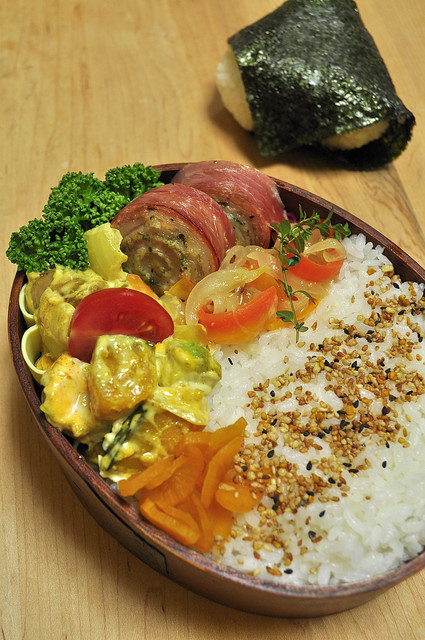 豚肉ロールのお弁当_b0171098_8302186.jpg
