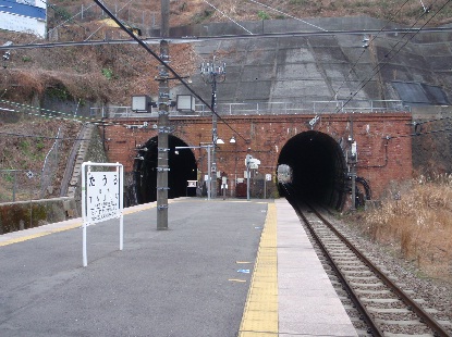 ＪＲ　田浦駅_e0077899_1854193.jpg