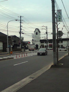 県議の家の前までだけ道幅が広い現場_e0094315_11173548.jpg