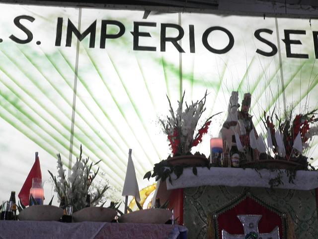 RIO 2011...and tonight!  I make a parade with my team IMPERIO SERRANO!!  Official opening day_b0032617_3405167.jpg