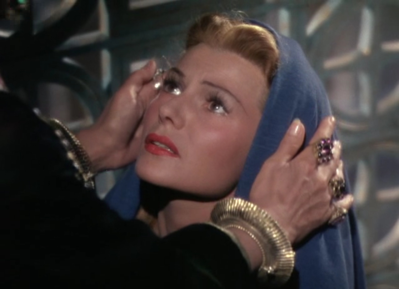 リタ・ヘイワース（Rita Hayworth）「情炎の女サロメ（SALOME）」（1953）《中編》_e0042361_2259624.jpg