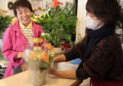 花の役目_b0137969_1846869.jpg