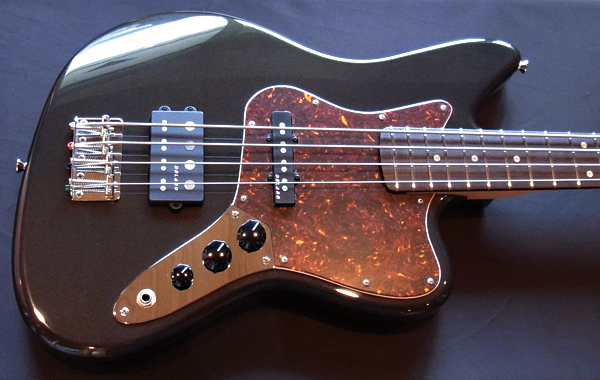 「DGPCSのPsychomaster Bass #003の1本目」が完成!_e0053731_19444153.jpg