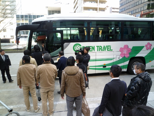 名古屋まちなか養蜂見学バスツアー_b0101496_22221355.jpg