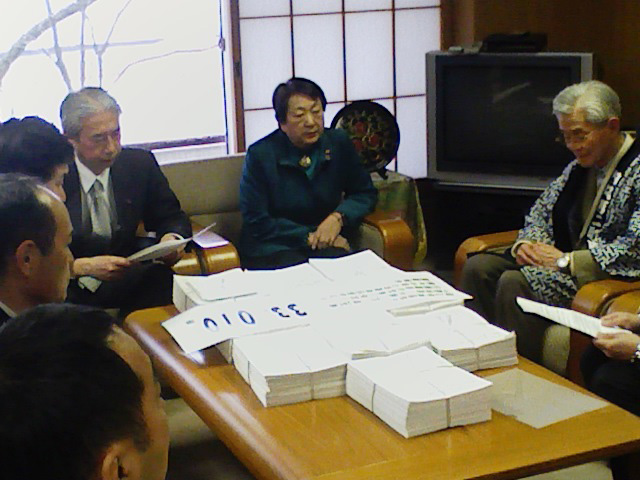 b0169403_0244786.jpg