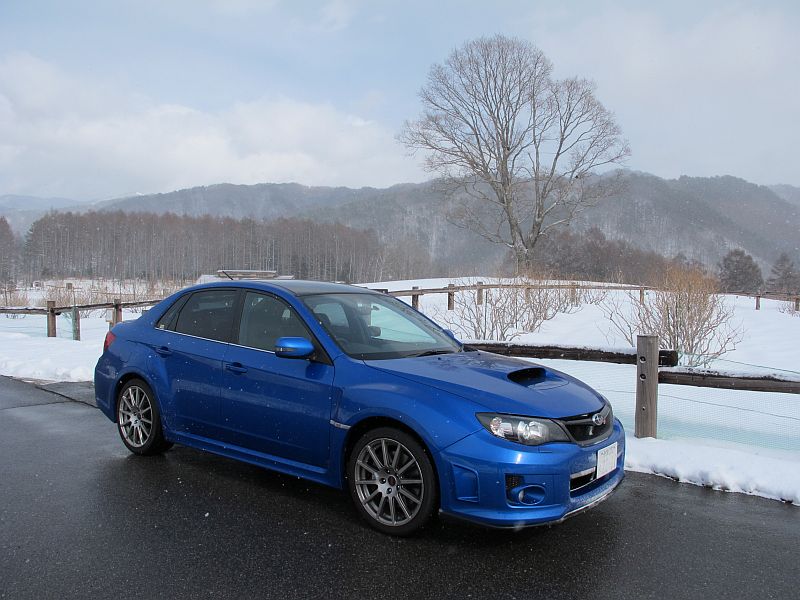 御嶽山麓でWRX tSを撮影中に地震発生_f0076731_1913133.jpg