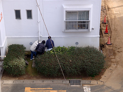 我が家周辺の地震被害_c0137404_1752115.jpg