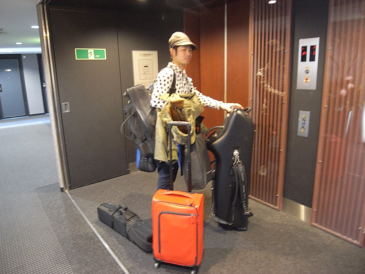 e0230090_2238496.jpg