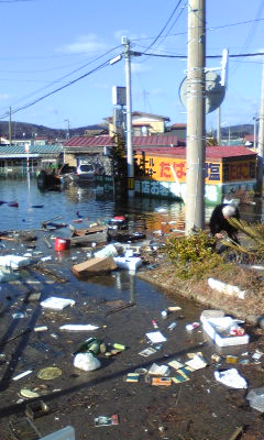 津波の後_b0191074_21243343.jpg