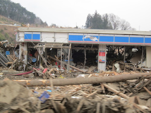 東日本大震災被災地への支援の報告_d0156438_216046.jpg