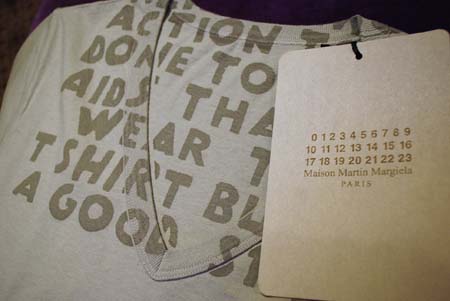 Maison Martin Margiela AIDS Tee_a0116068_13374347.jpg