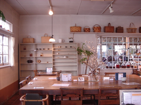 Cafe礼賛 くるみの木 私的京都 奈良 葉山案内 Cafe礼賛 くるみの木 私的京都 奈良 葉山案内