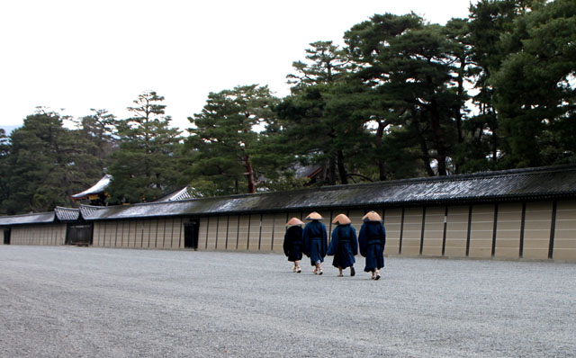 京都御苑で_e0048413_2144778.jpg
