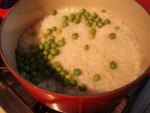 豆ご飯のおにぎり_e0177330_025108.jpg