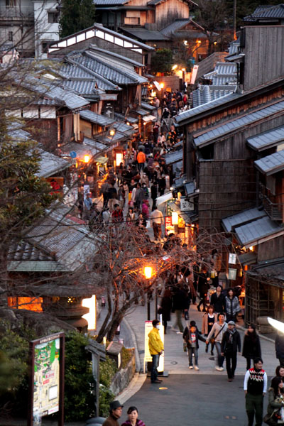 京都・東山祈りの灯1_e0048413_22112486.jpg